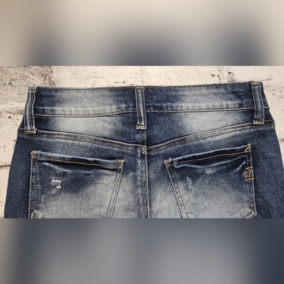 Blue Desire Curvy Short Shorts with Lace Pockets - Picture 11 of 15